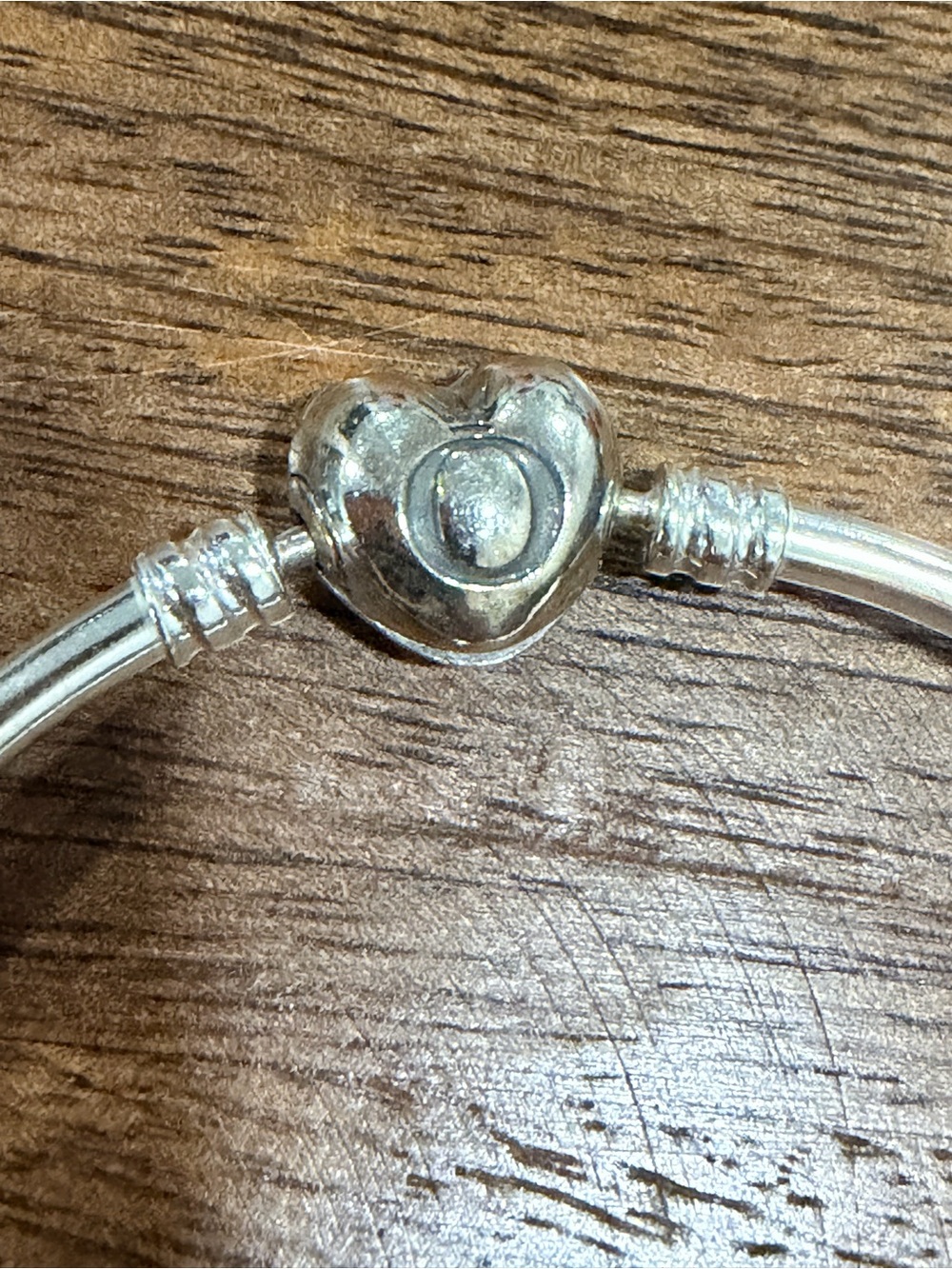 Sterling Silver Heart Clasp Bangle Bracelet - Silver - Picture 3 of 6